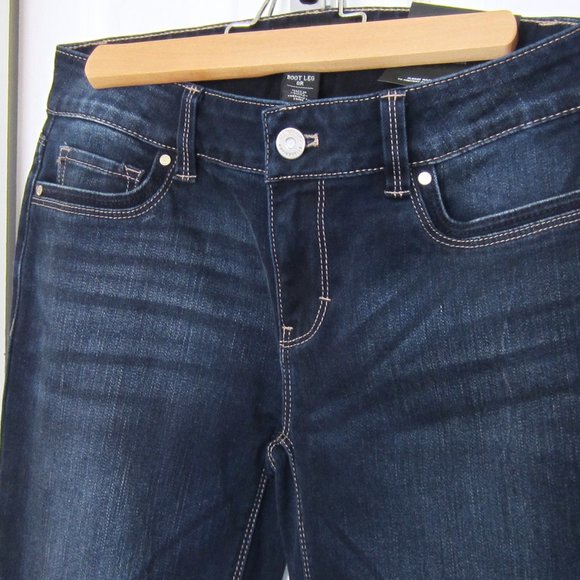 NWT White House Black Market Jeans Bootcut Dark Wash - Picture 2 of 16